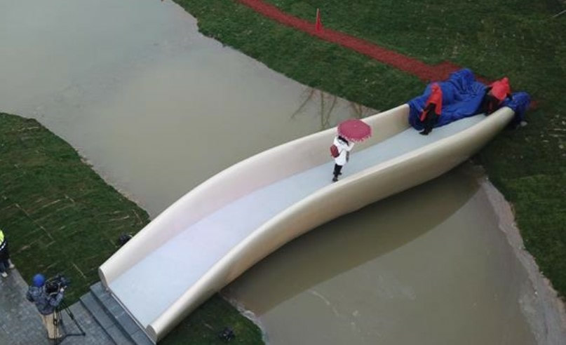 35天內便快速建成的3D打印橋.jpg 35天內便快速建成的3D打印橋.jpg